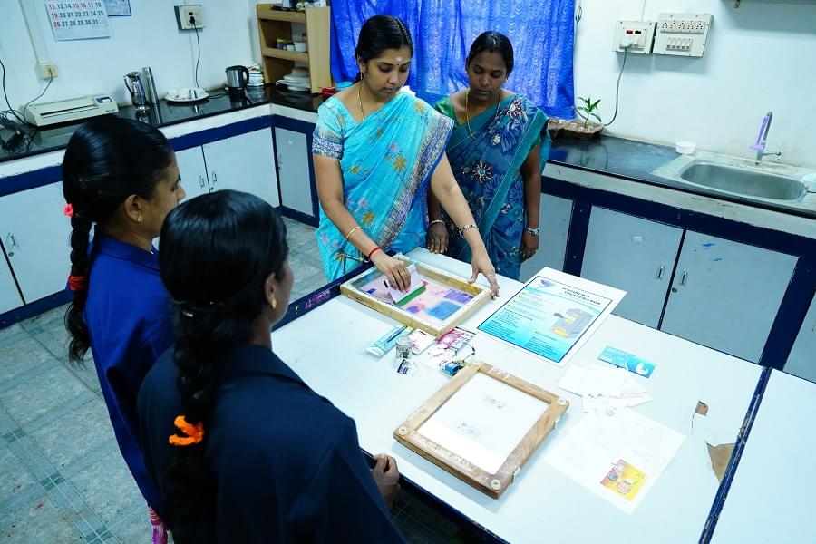 School of Engineering, Avinashilingam University Coimbatore Printing Technology Lab photo 11